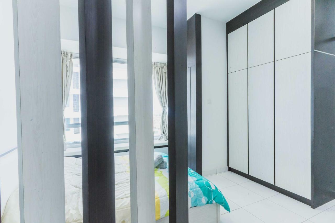 Apartemen Shawn Akademic Pool View @ Mount Austin Johor Bahru